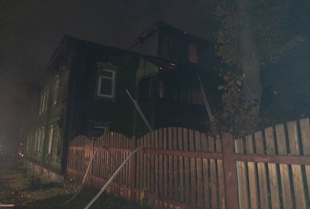 Здание бывшего детского дома сгорело в Семёнове 27 сентября