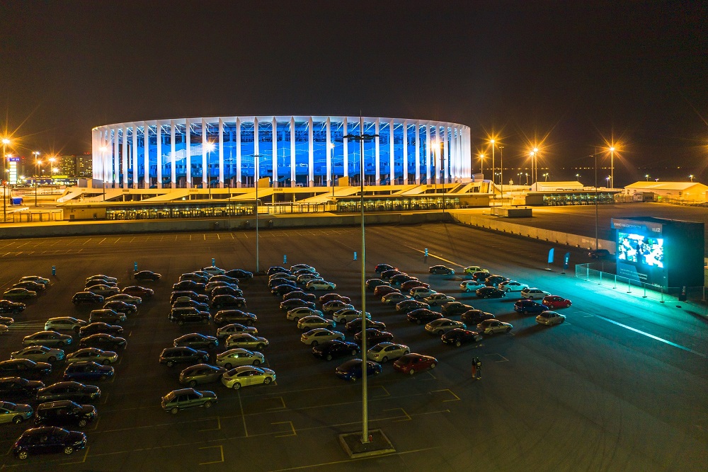 Автокинотеатр у стадиона "Нижний Новгород" посетили более 3,5 тыс. человек