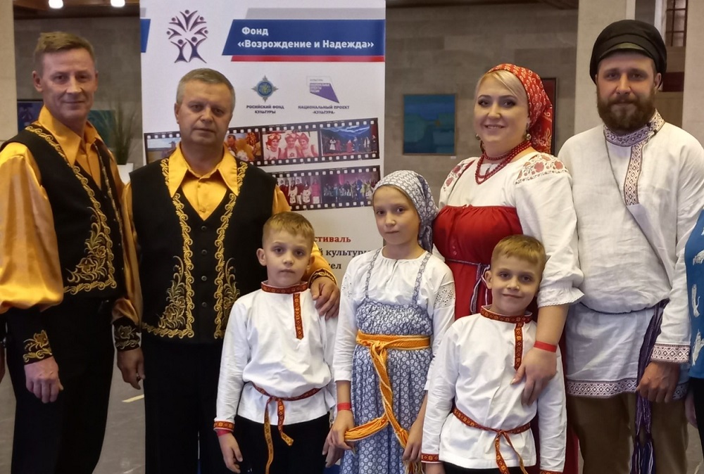 Семья из Семёнова победила в международном фестивале 