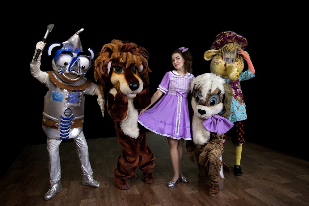 Спектакль Путешествие в изумрудный город Карагандинского академического театра музыкальной комедии