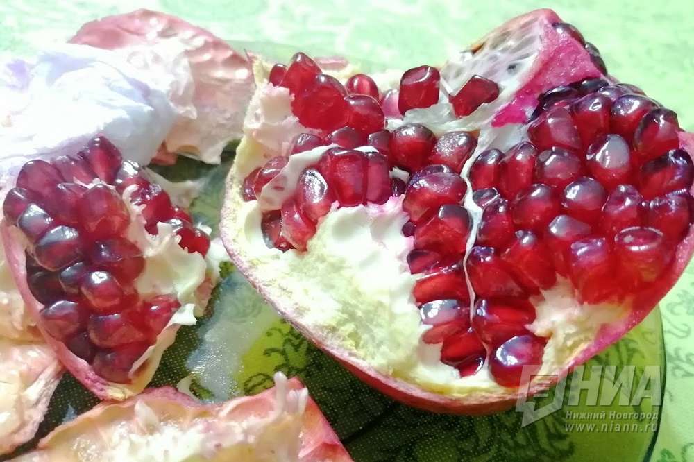 Около 100 кг импортных фруктов и орехов уничтожили в нижегородском аэропорту за прошлый месяц