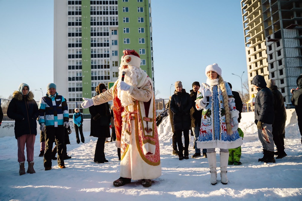 Дед Мороз и Снегурочка поздравят жителей на дворовых площадках Нижнего Новгорода
