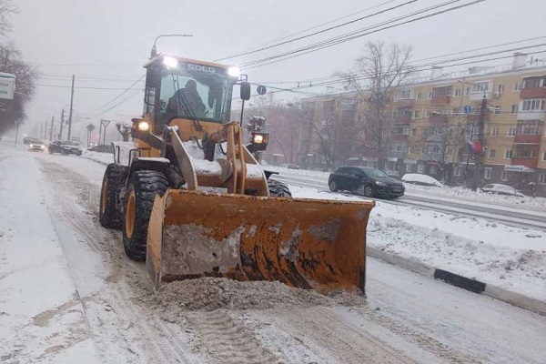 Порядка 18 тысяч кубометров снега вывезено с улиц Нижнего Новгорода за первые три дня 2022 года