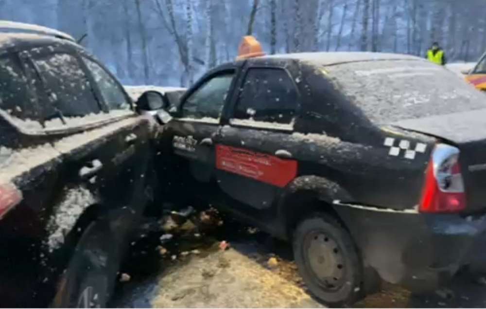 Водитель такси скончался после ДТП в Лысковском районе