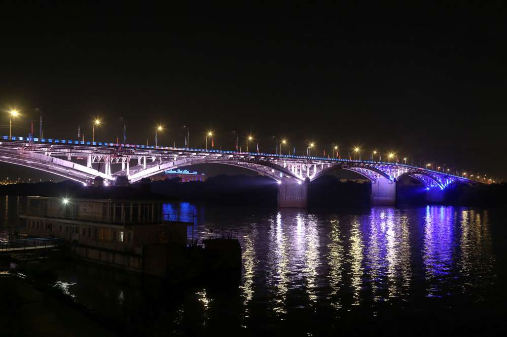 Подсветку трех нижегородских мостов отключат в "Час Земли"