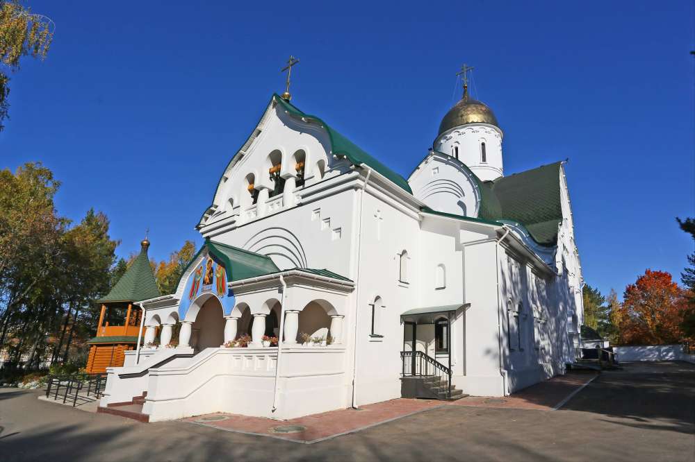 Храм в честь Владимирской Оранской Божией Матери и защитников Отечества