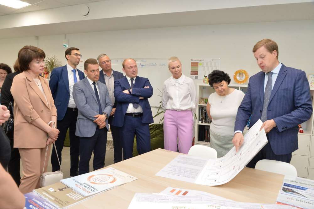 Совещание руководителей аппаратов законодательных органов ПФО проходит в Нижнем Новгороде