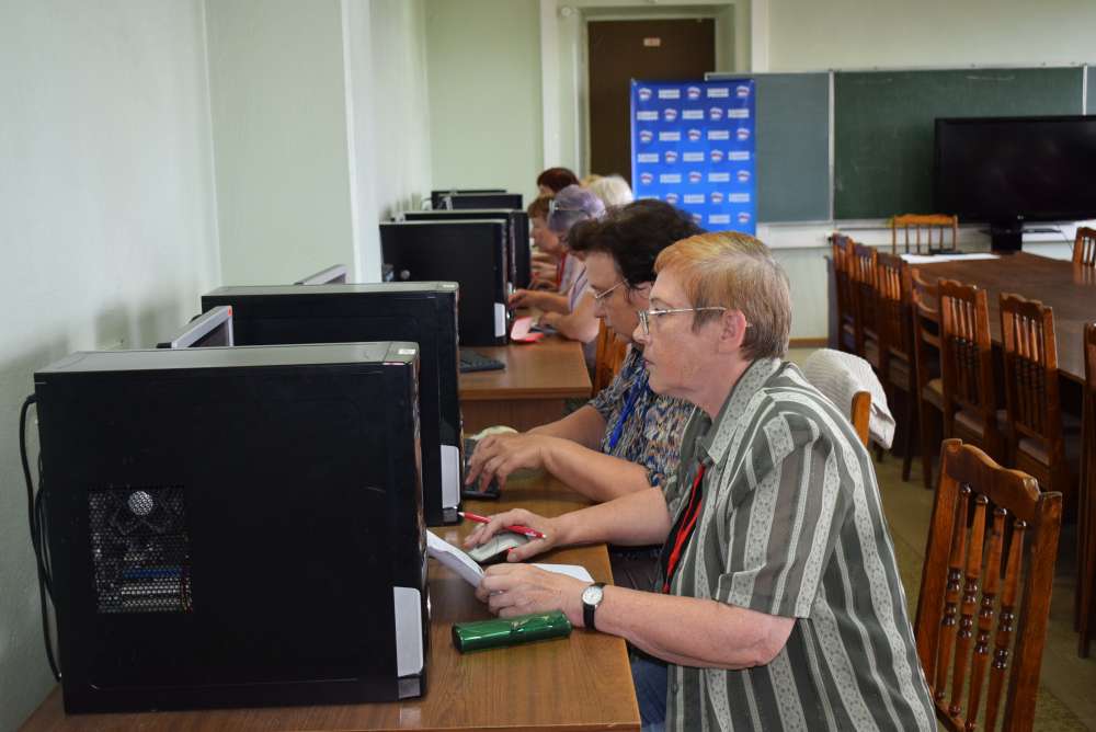 Свыше 180 пенсионеров приняли участие в чемпионате Нижегородской области по компьютерному многоборью
