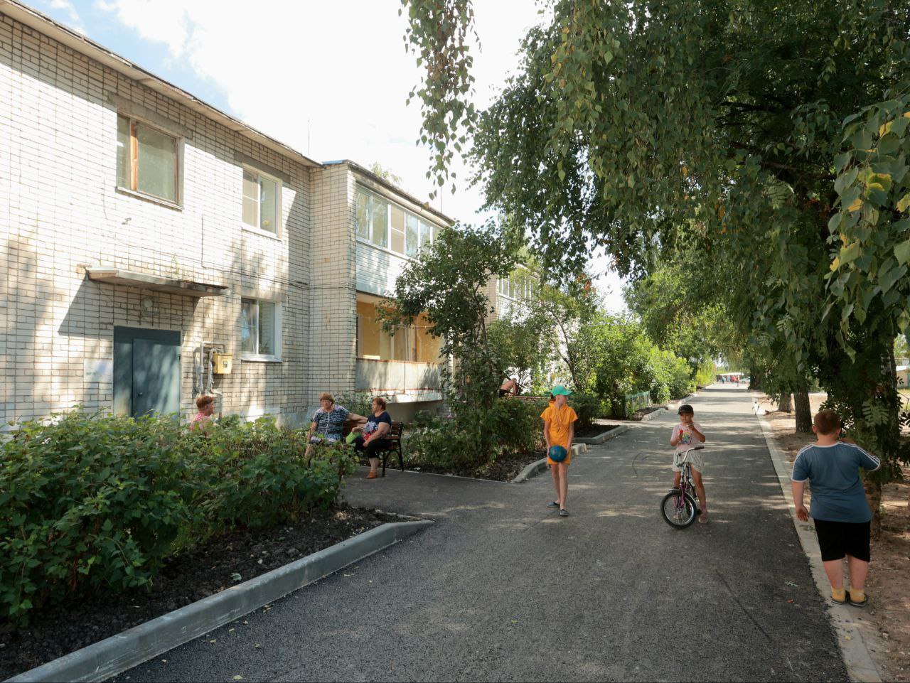 Около 40 дворов благоустроят в Дзержинске по программе ФКГС в 2022 году