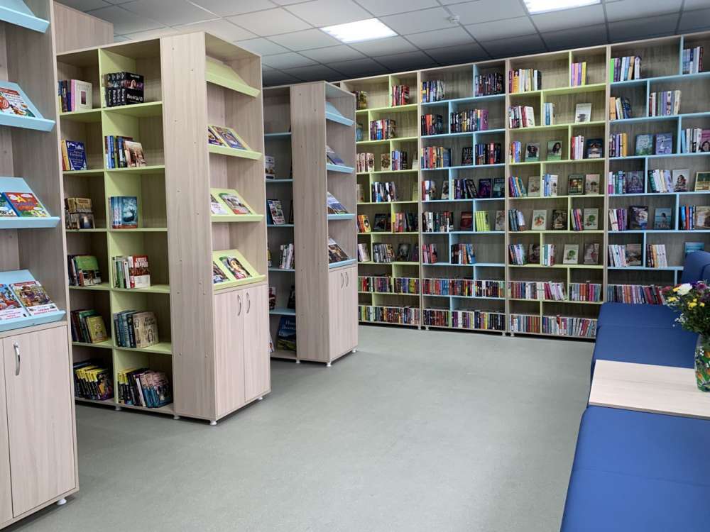 Модернизированная по модельному стандарту библиотека открылась в Заволжье