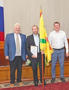 АПЗ награжден переходящим флагом администрации Арзамаса за вклад в развитие города