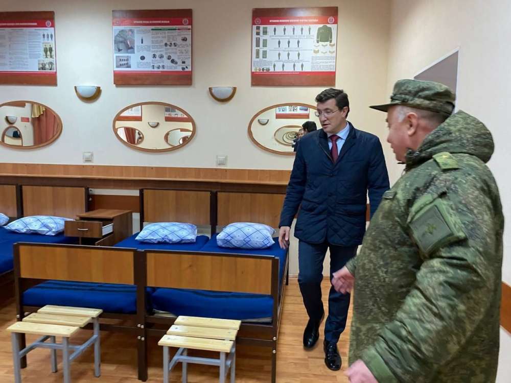 Глеб Никитин встретился с мобилизованными нижегородцами в центре сбора в Костроме
