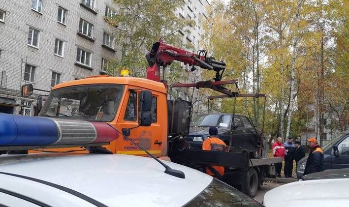 Более 90 брошенных транспортных средств выявили на улицах Автозаводского района