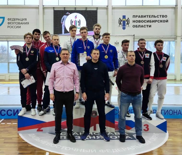 Воспитанники АПЗ взяли три медали на Всероссийских соревнованиях по фехтованию в Новосибирске