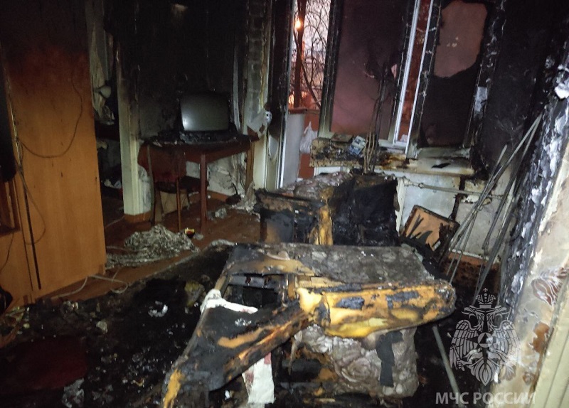Один человек погиб во время пожара в жилом доме в Выксе