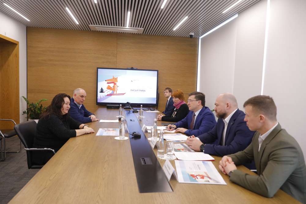 Глеб Никитин встретился с президентом Федерации лыжных гонок России Еленой Вяльбе