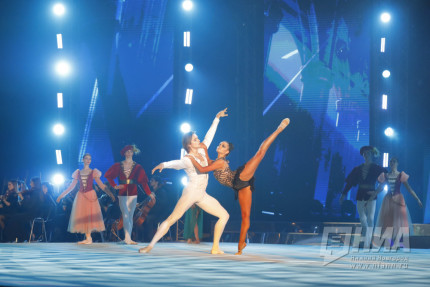 Спортивно-театральное шоу Лебединое озеро с сёстрами Авериными