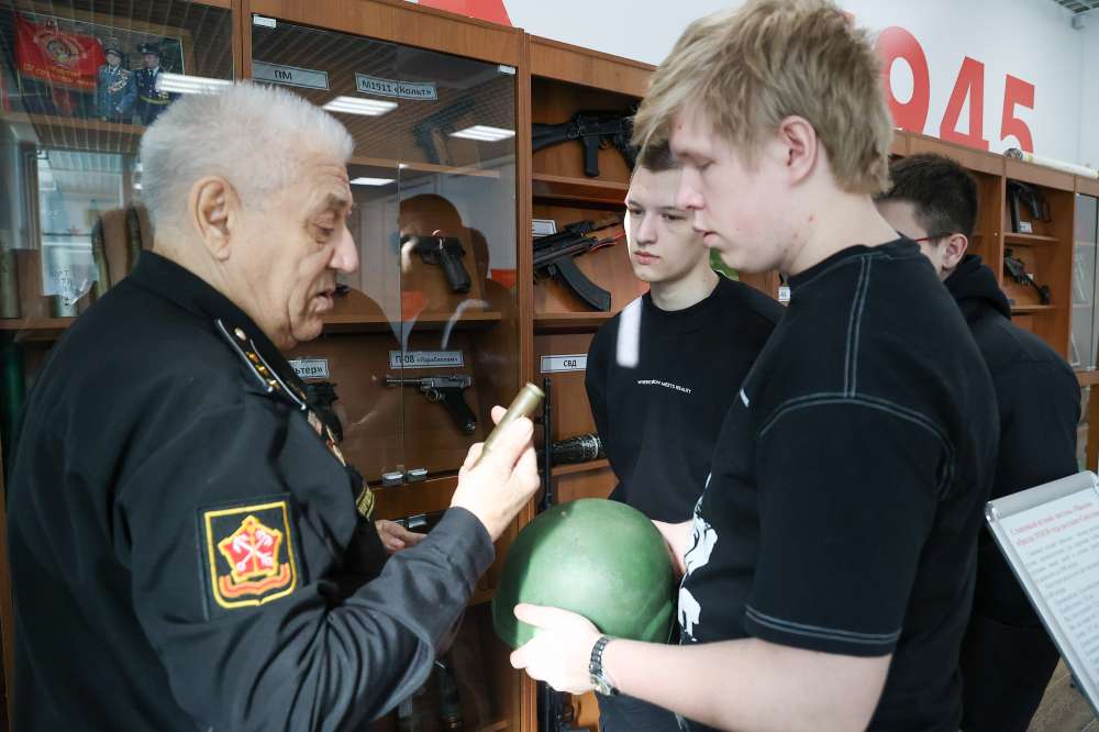 Выставка оружия в Нижнем Новгороде доступна к посещению по "Пушкинской карте"