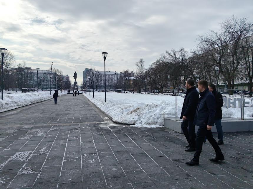 Замминистра строительства и ЖКХ РФ оценил благоустройство площади Горького в Нижнем Новгороде