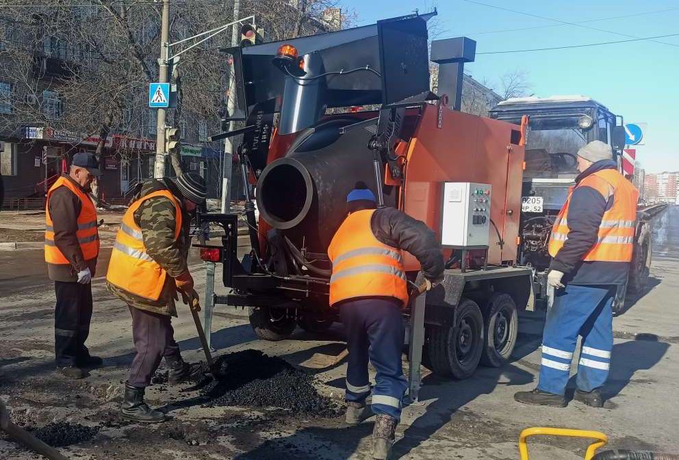 Восемь рециклеров для ямочного ремонта поступили в Нижний Новгород