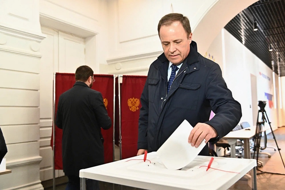 Полпред президента в ПФО Игорь Комаров поучаствовал в выборах в Нижнем Новгороде