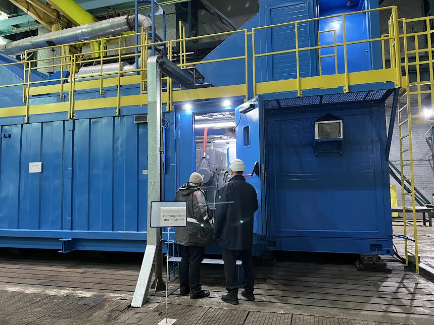 "Газпром" и "Газпромнефть провели приемочные испытания на заводе РУМО в Нижнем Новгороде