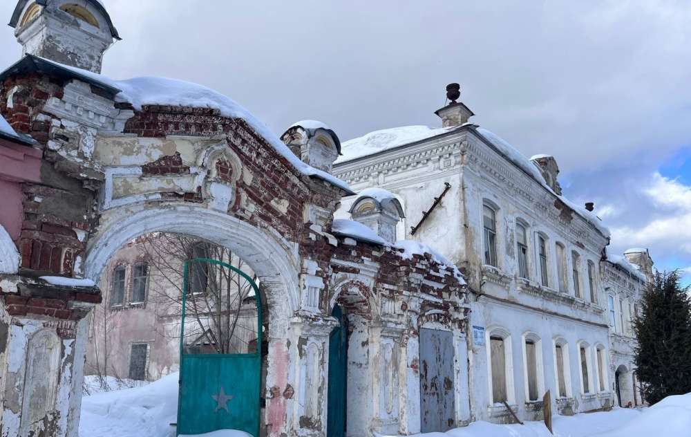Усадьба Разумовой XIX века выставлена на продажу в Ветлуге за 1 рубль 
