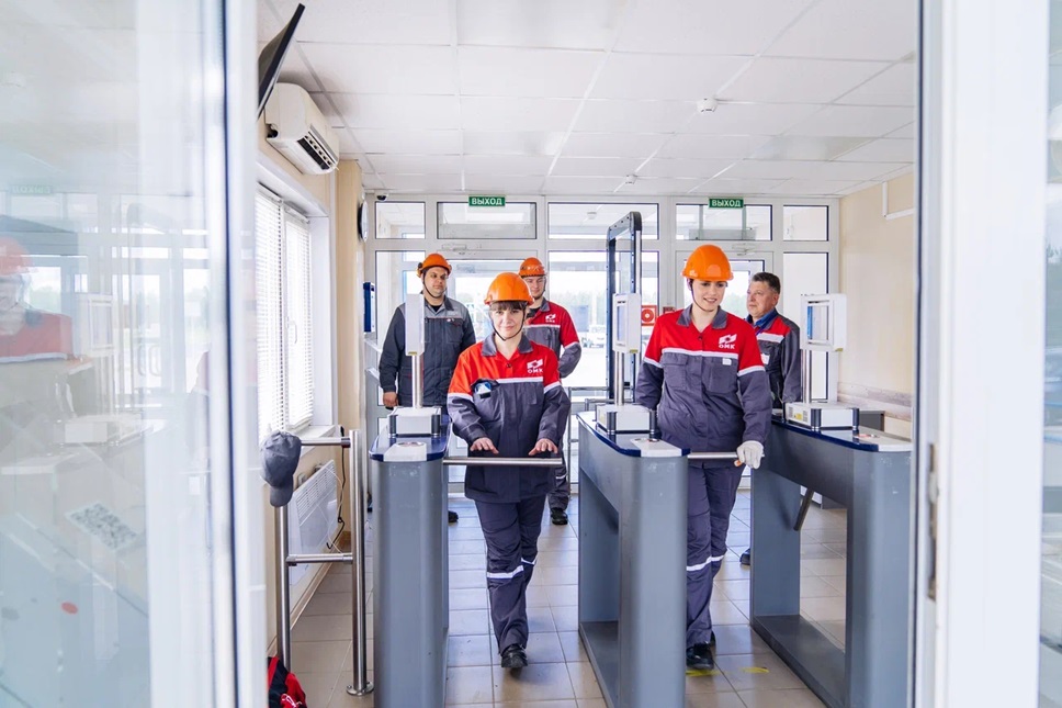 Новым сотрудникам завода ОМК в Выксе выплатят по 25 тысяч рублей при трудоустройстве