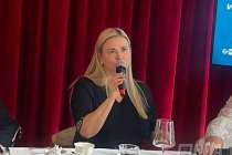 Певица Анна Семенович рассказала правду о борьбе с лишним весом