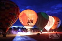 Вечернее свечение аэростатов 2025