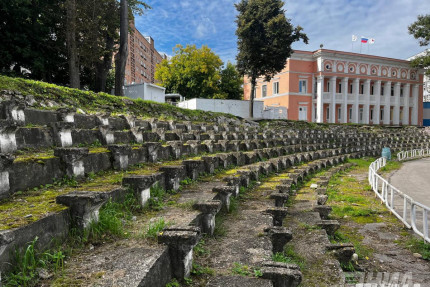 Водник закрылся: последний взгляд на легендарный стадион в руинах
