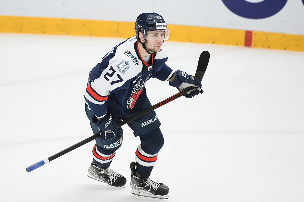 Форвард Торпедо Гончарук признан лучшим игроком первой недели в КХЛ