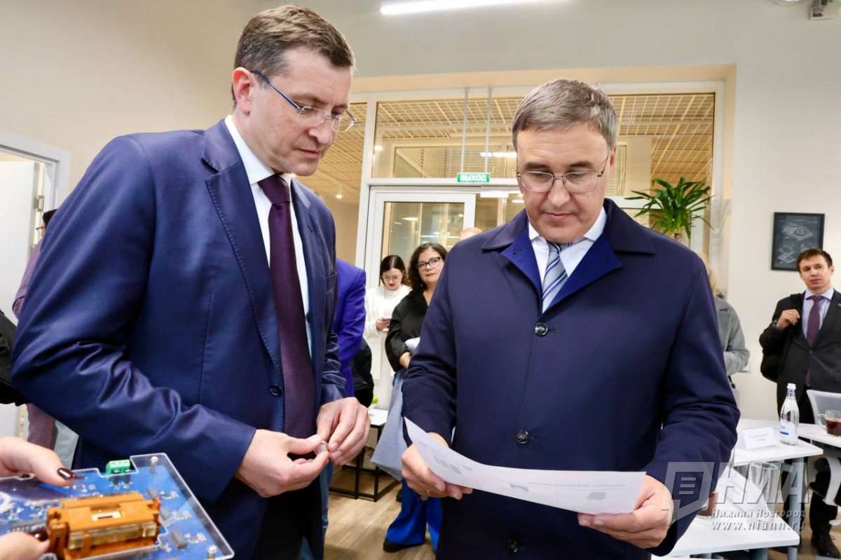 Глеб Никитин с Валерием Фальковым в ИТ-кампусе