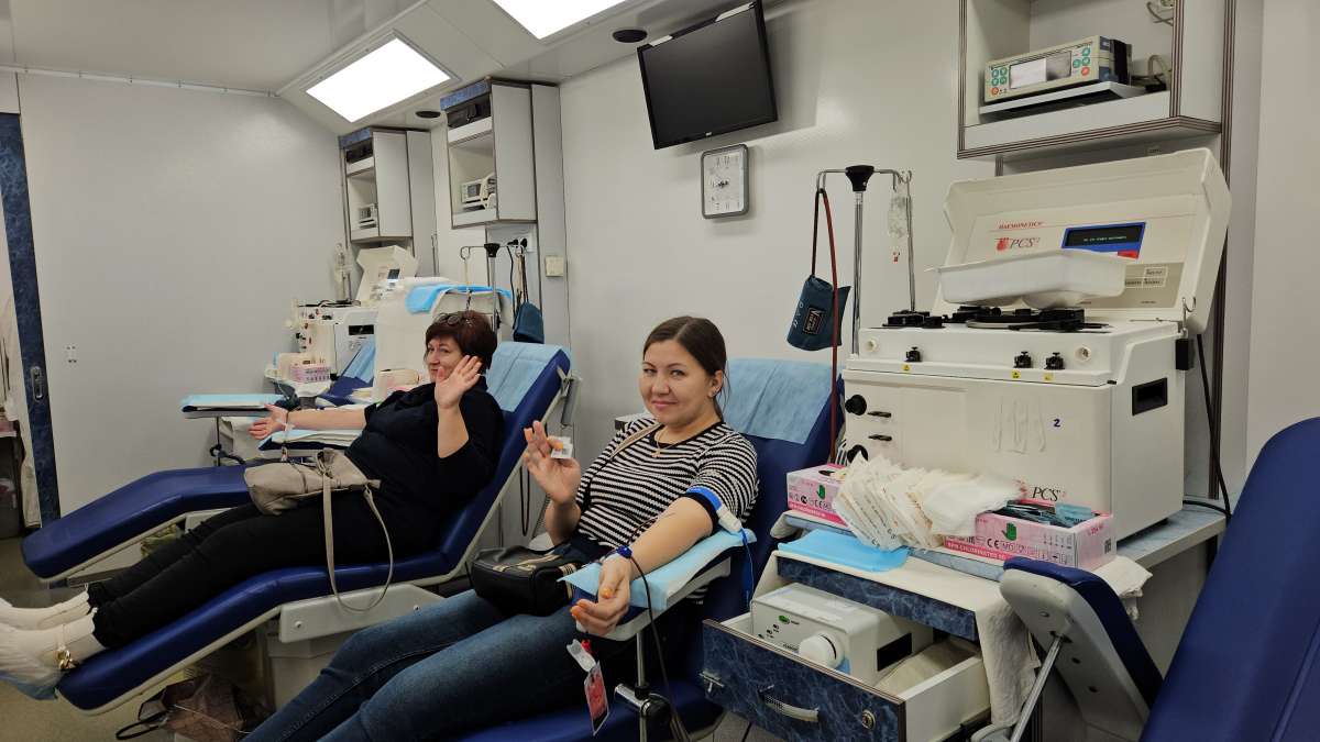 Энергетики сдали кровь в помощь нуждающимся детям и взрослым