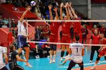 Волейболисты Горького не смогли обыграть Нову