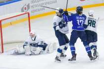 Чайка разгромила Мамонтов Югры в последнем домашнем матче года