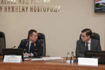 Нижегородская мэрия будет выплачивать полицейским по 10 тысяч рублей