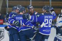 Торпедо-Горький разгромил Динамо-Алтай со счетом 8:3