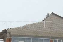 Крыша многоквартирного дома обрушилась из-за неуборки снега в Пильне