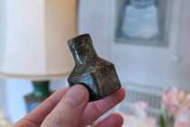 Дореволюционный пузырек нашли во время ремонта в Доме Эвениуса