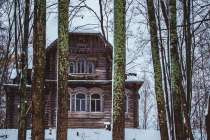 Крыша одного из теремов усадьбы Левашевых в Галибихе рухнула из-за снега