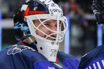 Вратаря ХК Торпедо Дениса Костина оштрафовали за симуляцию в матче с Сочи