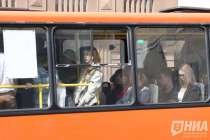 Недовольным духотой в нижегородских автобусах предложили открывать окна