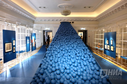 Признание в любви Нижнему Новгороду: фоторепортаж с открытия выставки Слияние