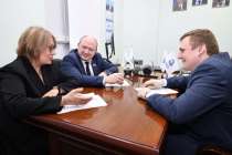 Клочкова, Ребров и Аксиньин заявились на праймериз Единой России