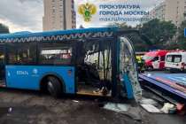 Нижегородская Газель столкнулась с автобусом в Москве: 25 пострадавших