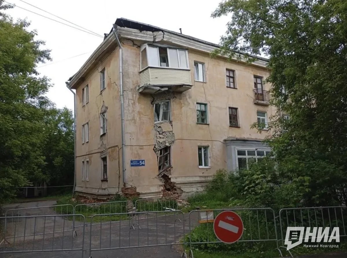 Главу УК будут судить из-за частичного обрушения дома в Балахне