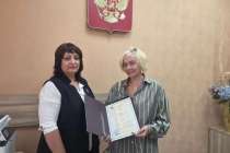 Дочь Евгения Евстигнеева получила свидетельство о рождении знаменитого отца